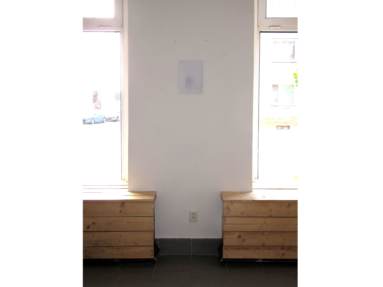 Moon Is Broken, Jedna Dva Tři Gallery, Prague, may 2017
